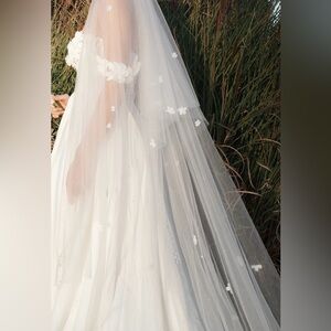 Two Tier Flower Veil with pearls